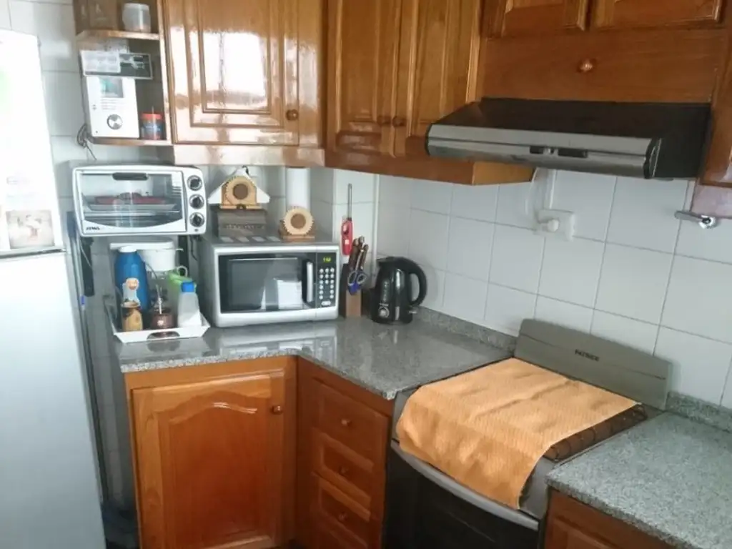 Duplex de 3 Ambientes con Cochera 2 Baños La Mejor Ubicacion de Barrio Naon