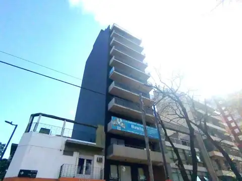 F Bucarelli 2400, Piso 1