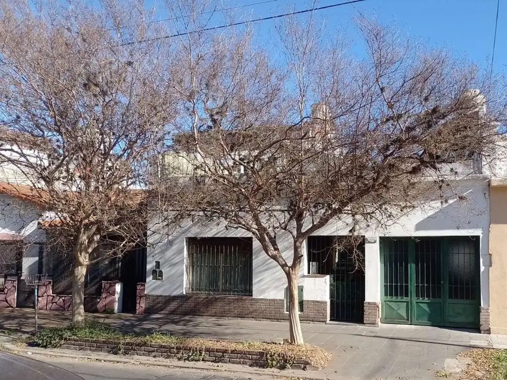 Venta Casa 5 amb Munro a Refaccionar con Parque