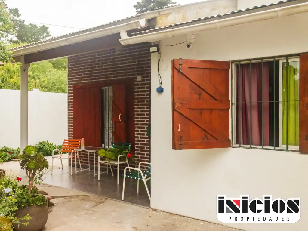 Chalet Más Departamento: Lobo de Mar N° 72 - Mar de Ajó - C671