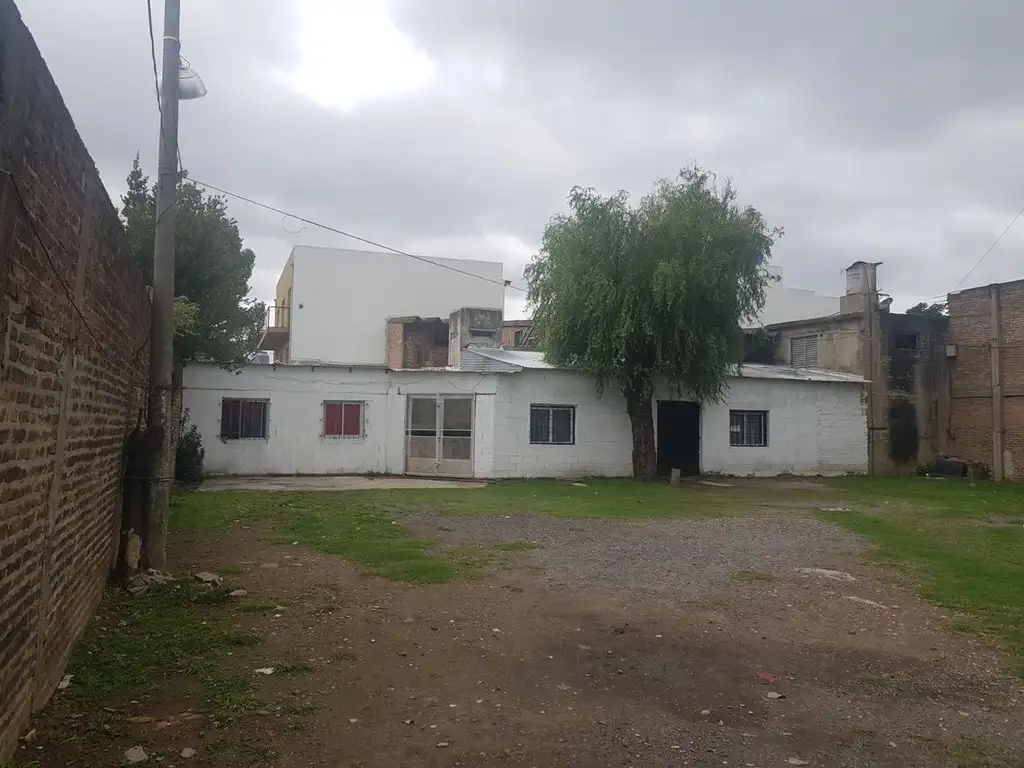 Venta lote de 940 mts2 con galpón en José C. Paz