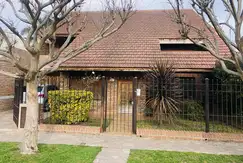 Casa en Venta en 420/ Cent y 7 Villa Elisa - Alberto Dacal Propiedades