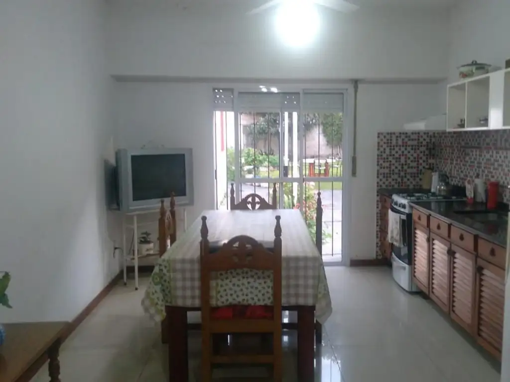 Excelente Casa en Lote Propio 3 Ambientes- Billinghurst