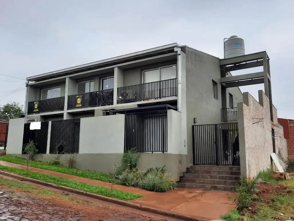 Monoambiente  en Barrio Yerbal con Cochera