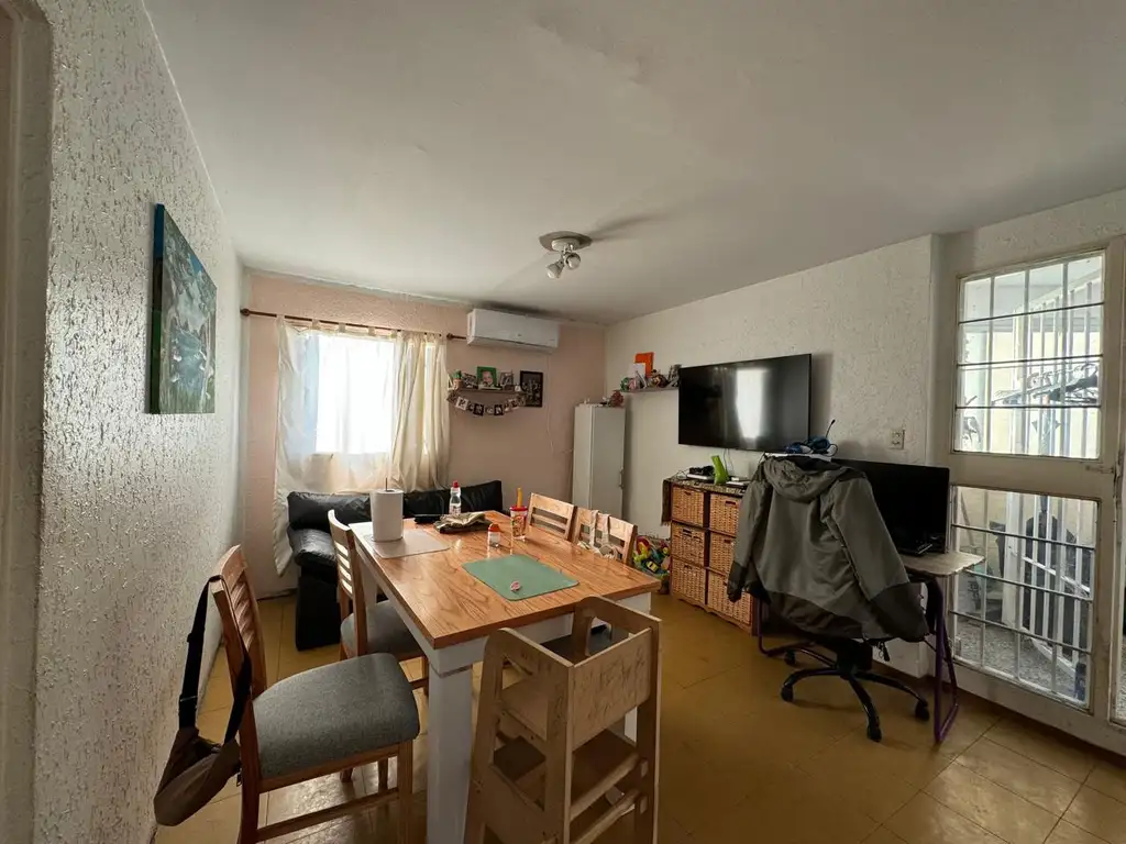 DEPARTAMENTO TRES AMBIENTES EN VENTA EN B° PIEDRABUENA VILLA LUGANO