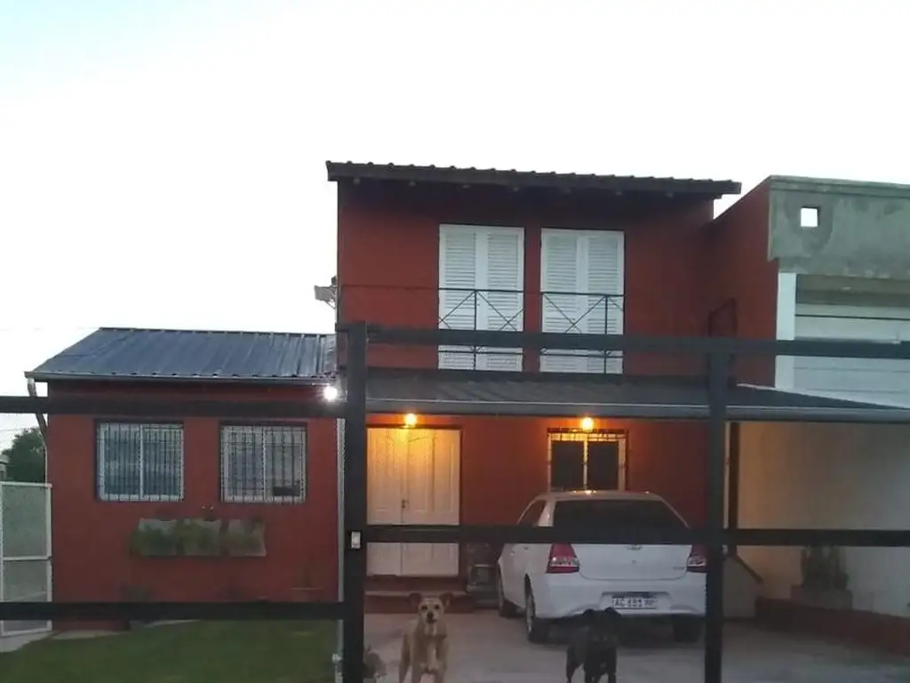 Casa en venta - 2 Dormitorios 1 Baño - 300Mts2 - Villa San Nicolás