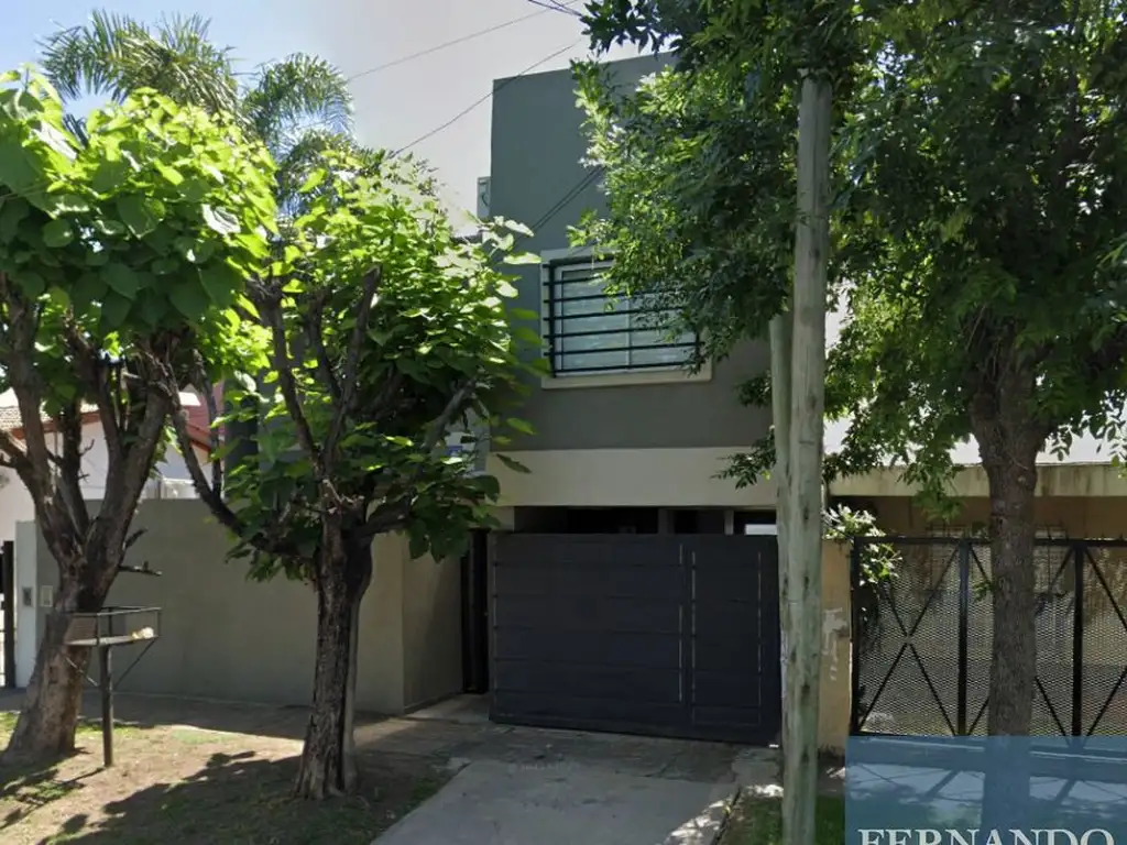 Casa en venta de 3 dormitorios c/ cochera en Ituzaingó Norte