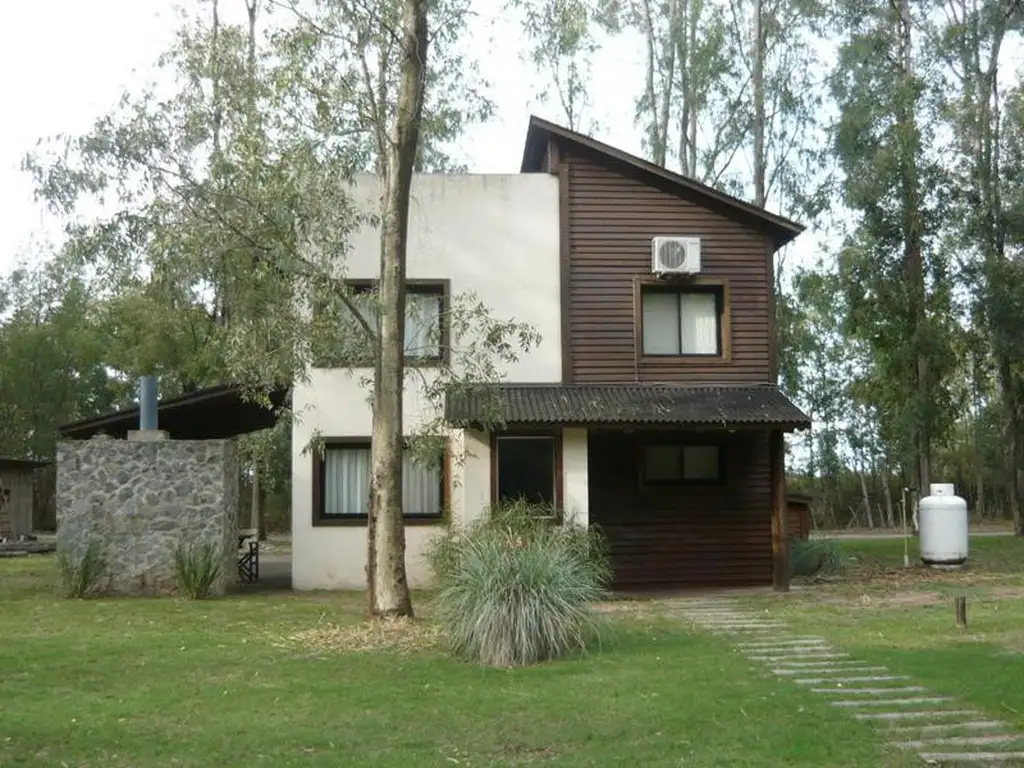 Venta - Casa en Barrio Cerrado Campo Timbó - Amueblada