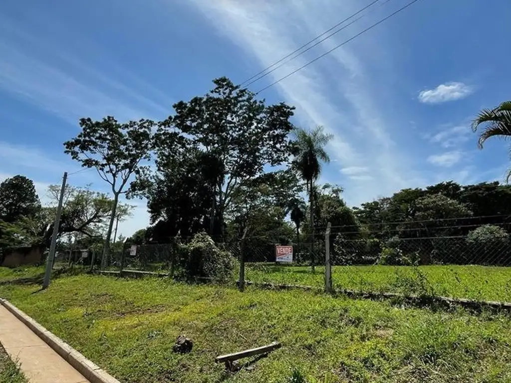 Terreno en exclusiva zona comercial de Posadas