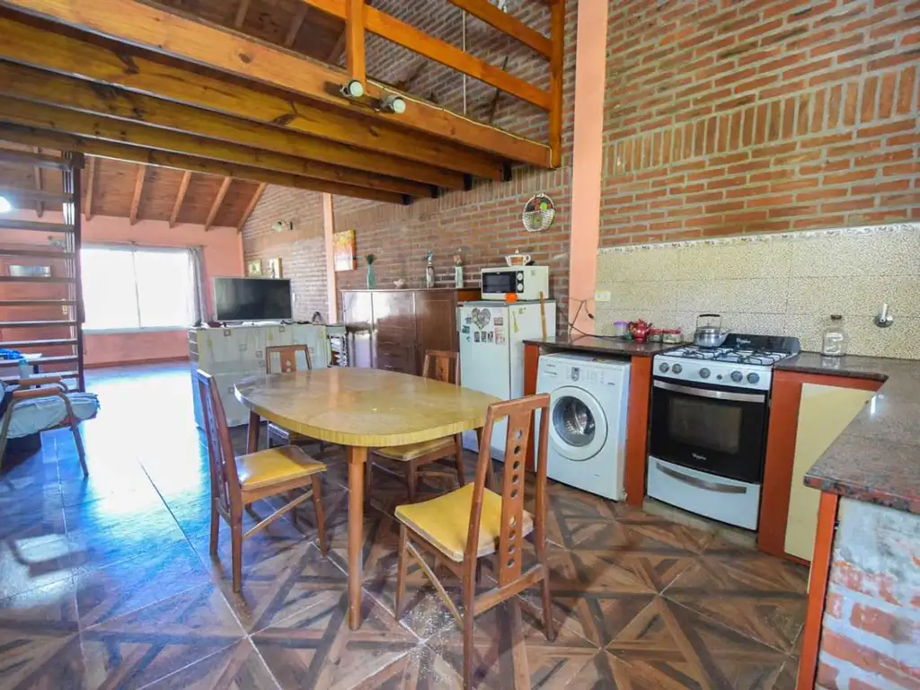 venta casa 4 ambientes en santa clara del mar