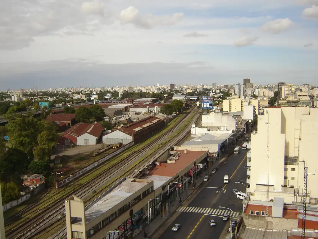 DUEÑO "VENDE HOY"APTO CRÉDITO, LINDÍSIMO MONOAMBIENTE FRENTE ESTACIÓN, PISO 14. EXCELENTE VISTA ABIERTA