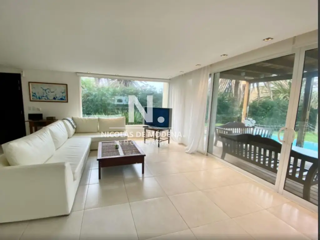 Venta de Casa 4 DORMITORIOS en Punta del Este, Maldonado