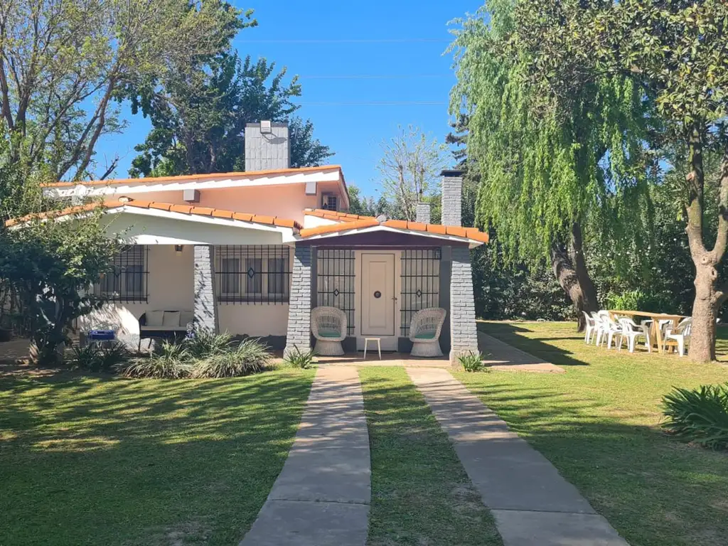 ALQUILER TEMPORARIO CASA EN FUNES