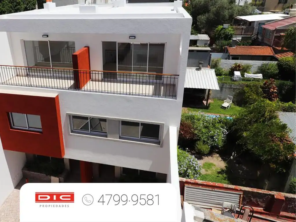 Triplex de 5 ambientes a estrenar Venta Olivos