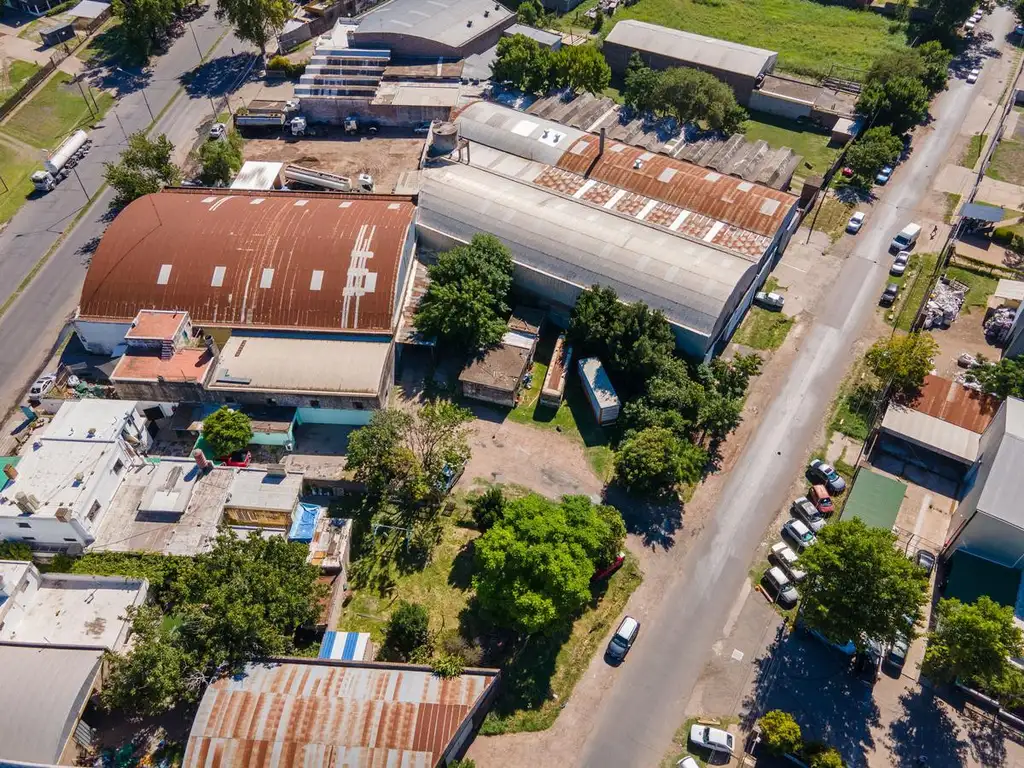 Terreno baldío en zona industrial