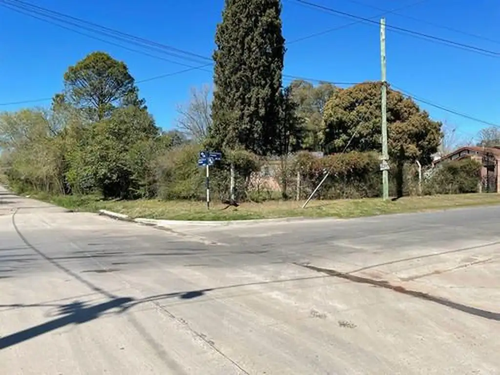 Excelente Fracción De Terreno En Venta. Loma Verde.