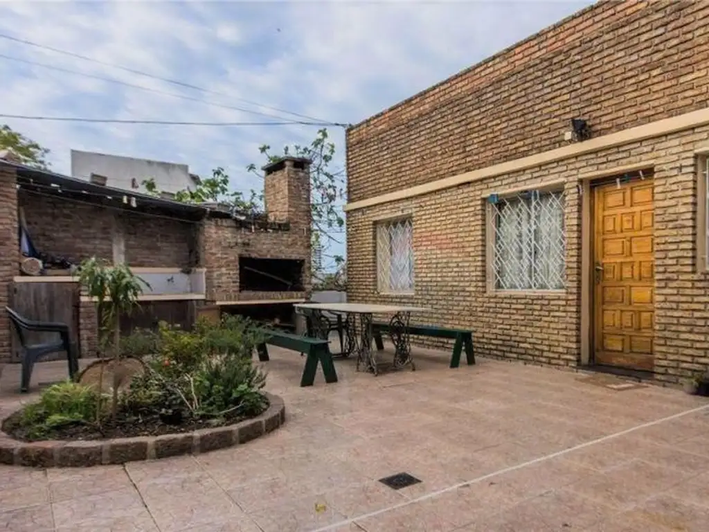 (RND-RND-205) Casa - Venta - Uruguay, Montevideo - Carlos Lallemand  1600