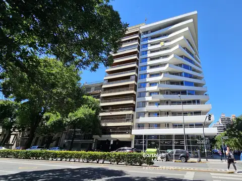 VENTA | PELLEGRINI 600 | Piso exclusivo - 2 cocheras