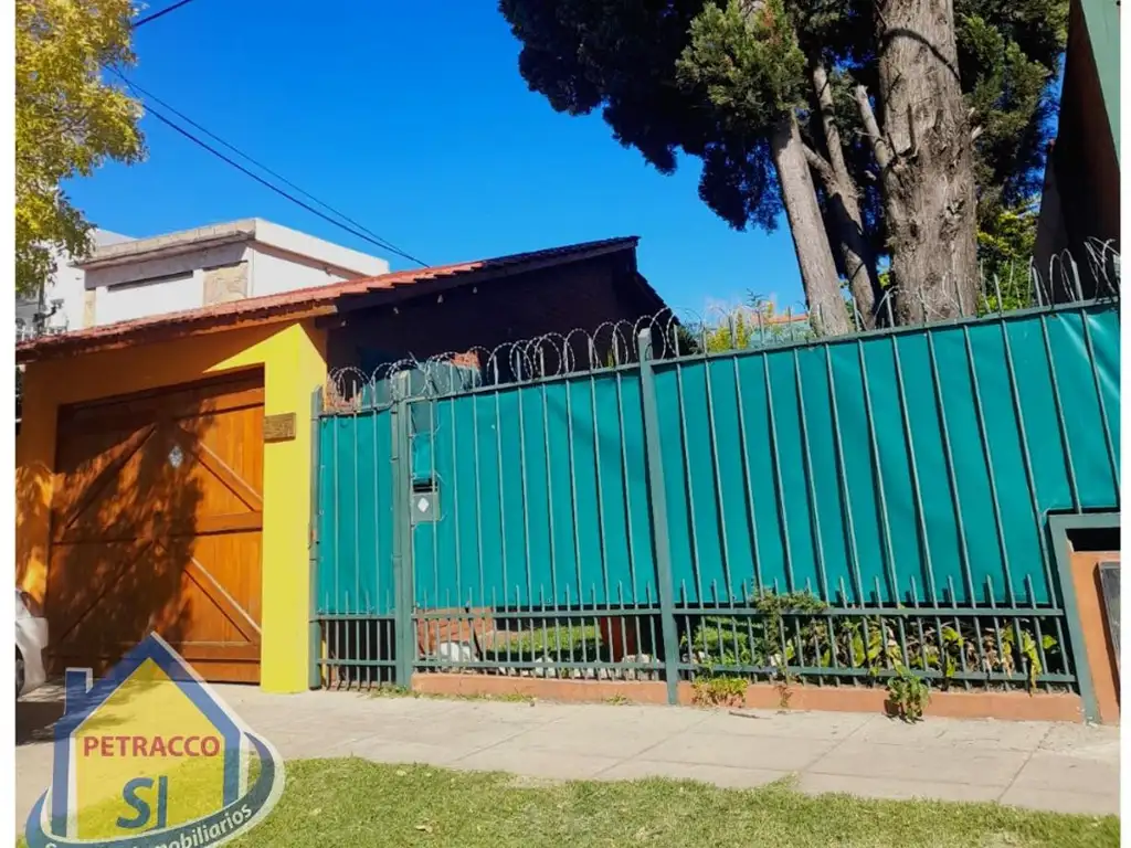 Casa al frente de 3 dormitorios en venta