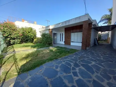 Casas en Venta y Alquiler en Los Cedros, Ezpeleta Oeste - Buscainmueble