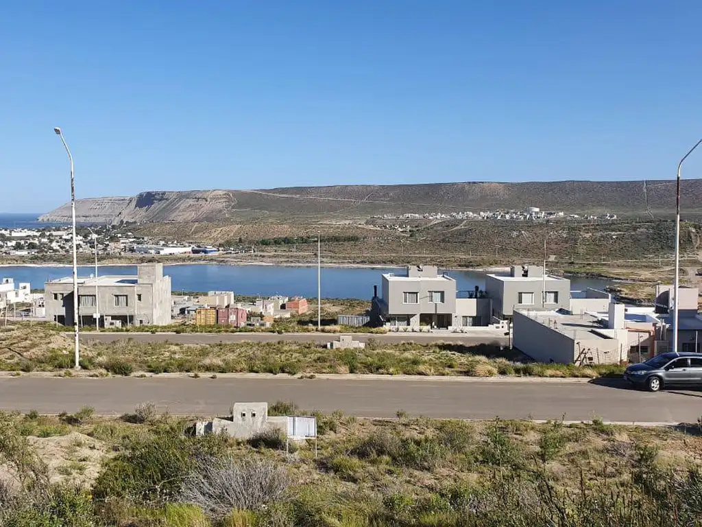 Venta de Terreno con Permuta y financiación  (Rada Tilly)