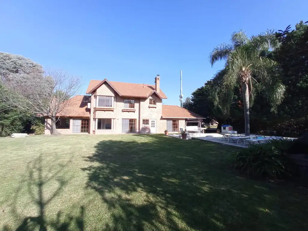 Casa en  venta y/o alquiler en  Country San Diego Moreno