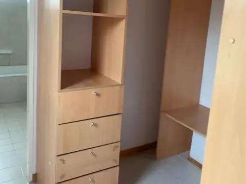 Casa en Alquiler con cochera