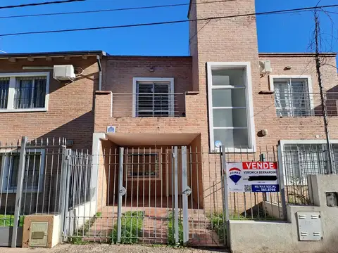 SE VENDE Dúplex 2 dorm y escritorio - Zona Norte