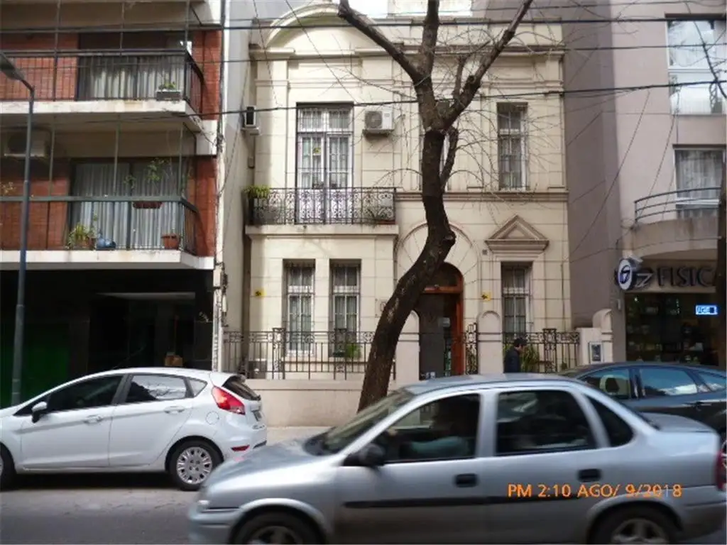 VENTA DE CASA EN BELGRANO ECHEVERRIA 2774 6 AMBIENTES CAPITAL