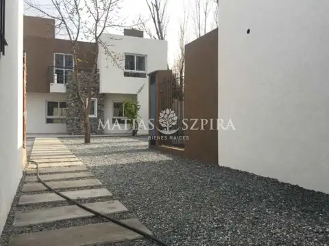 Duplex a estrenar excelente ubicaciòn