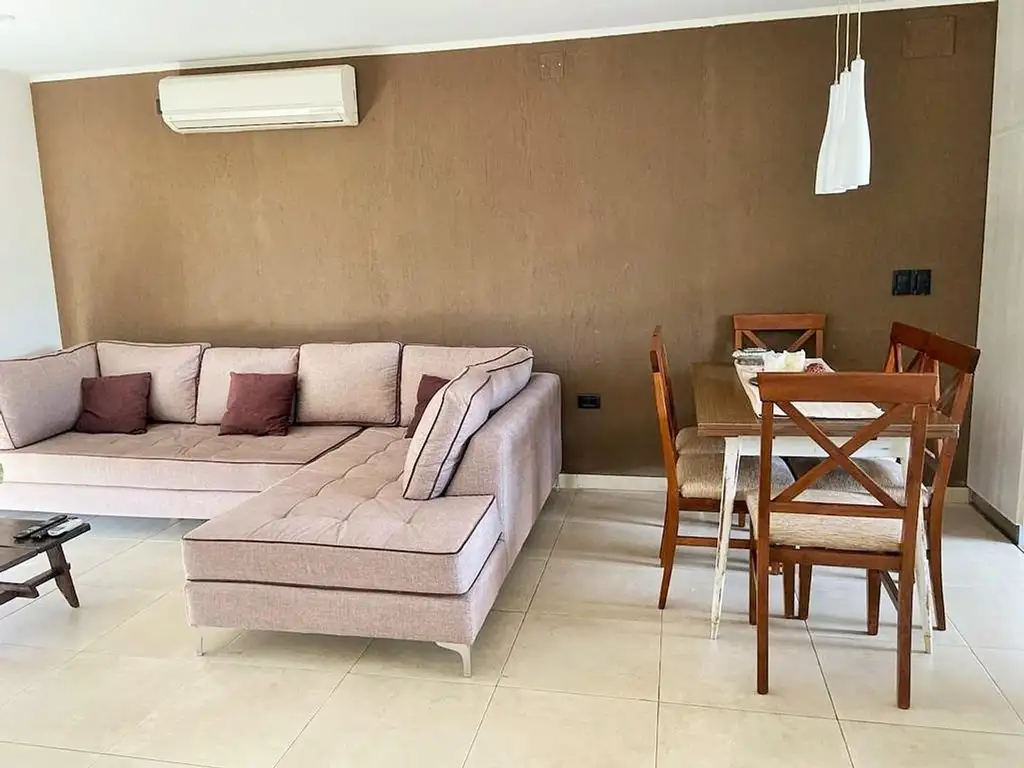 VENTA VIVIENDA EN PH * MODERNA * MUY  LINDA 3 AMB CON GARAJE