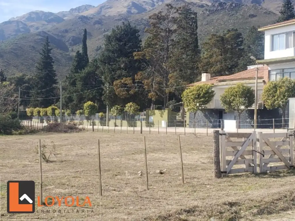 Lote de 800 m2 en Rincón de Este, frente a importante Hotel