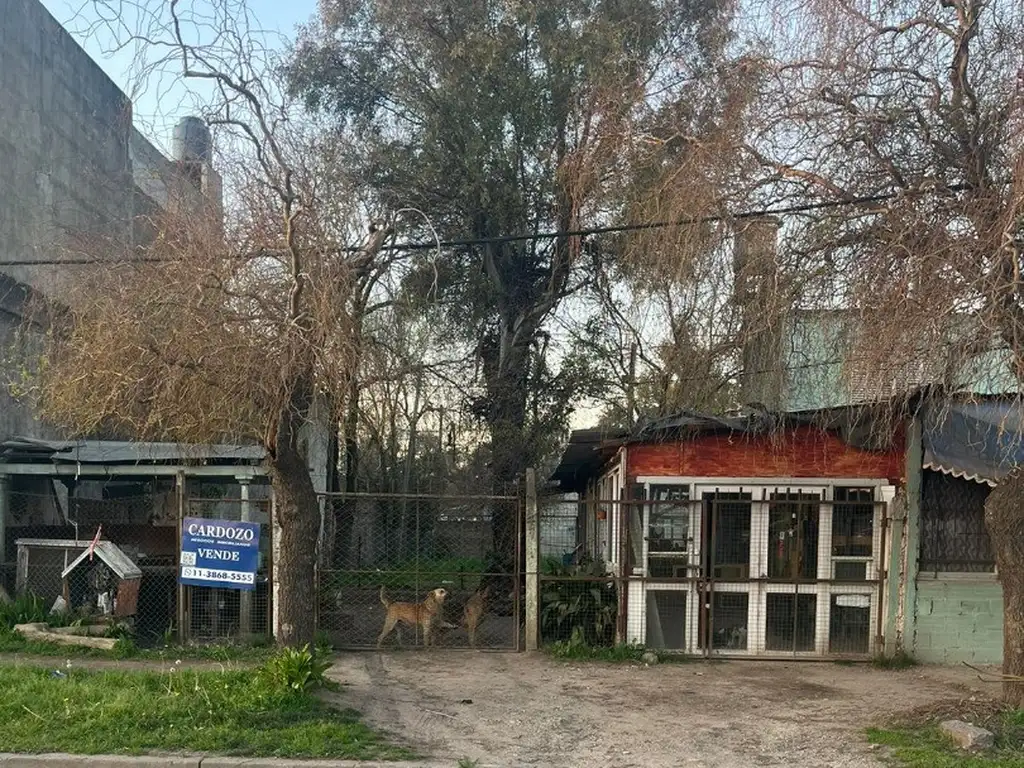 lote  con dos locales en colectora norte cerca del puente gorriti