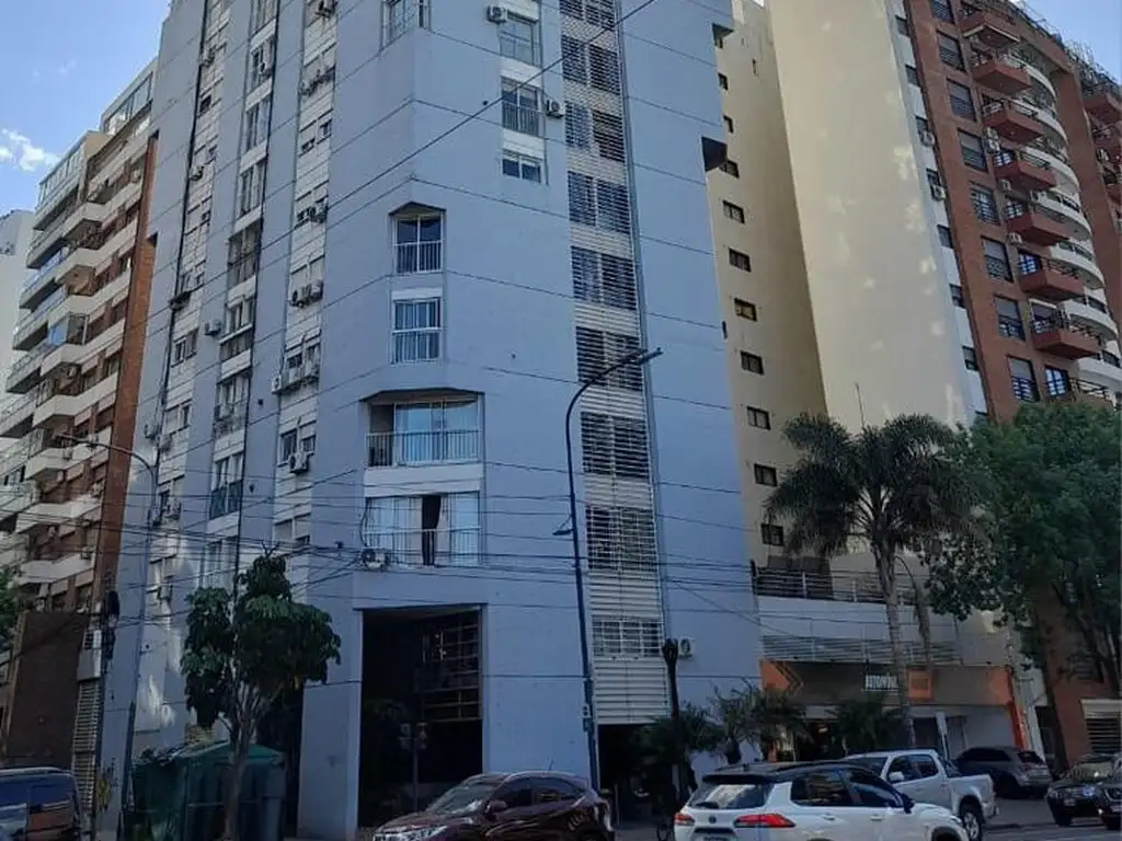 Departamento en  3 Ambientes posibilidad de 4 vista panoramica al rio a refaccionar