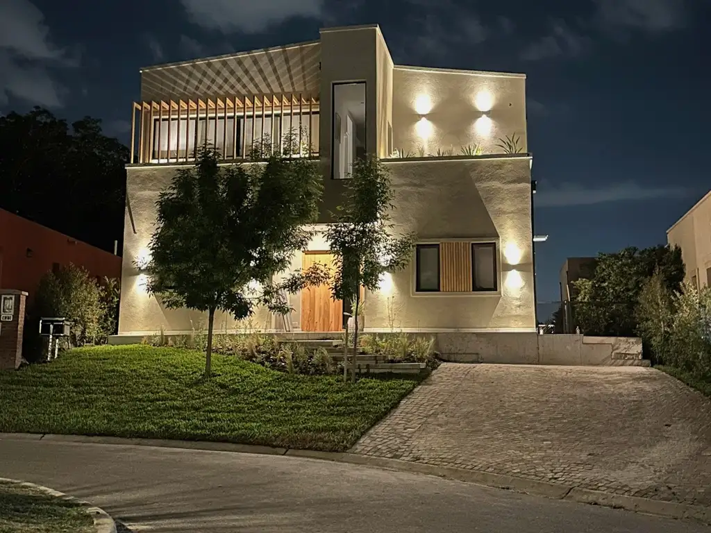 Casa 6 Ambientes Santa Elena Igual a Nueva Estilo Unico Pilar del Este Dueño directo