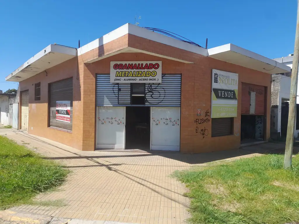 LOCAL COMERCIAL CON POSIBILIDAD DE ANEXO Y AMPLIACIONES