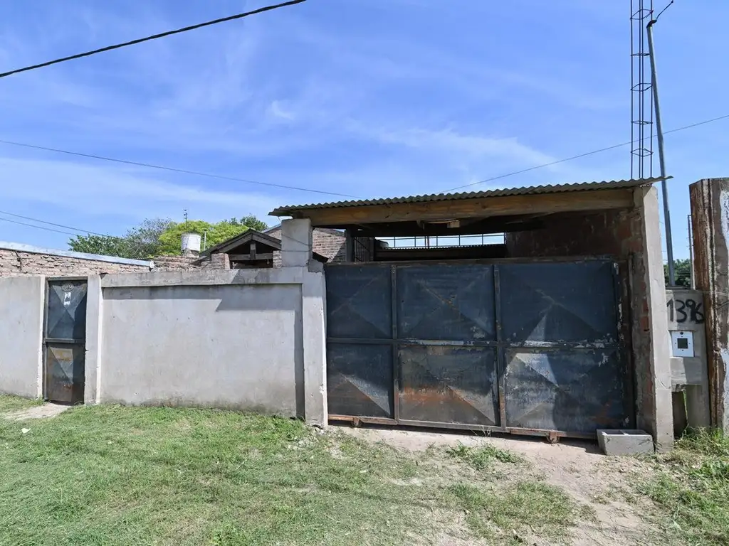 VENTA CASA 4 DORMITORIOS