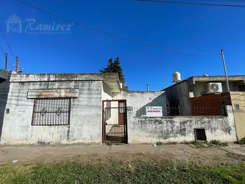 Casa 3 Amb. A Reciclar Oportunidad! - Merlo