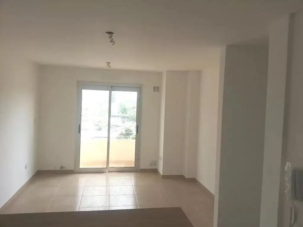 Departamento en venta - 1 dormitorio , 1 baño, cochera - 46mts2 - La Plata