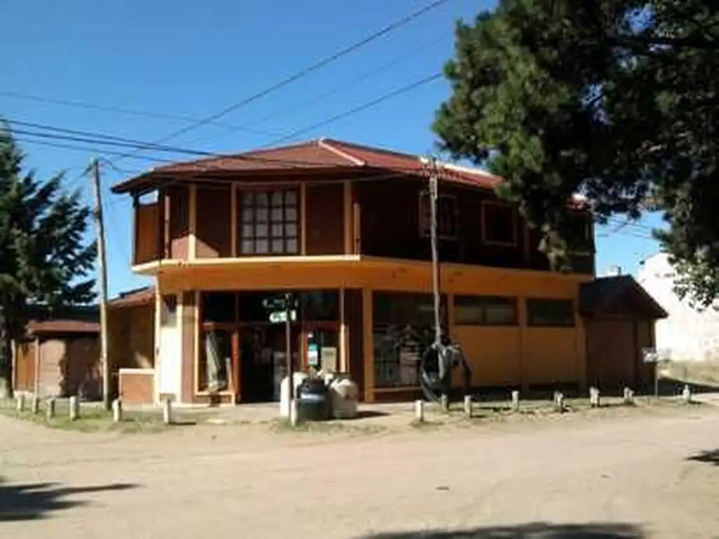 EXCELENTE CHALET CON LOCAL IDEAL VIVIENDA PERMANENTE