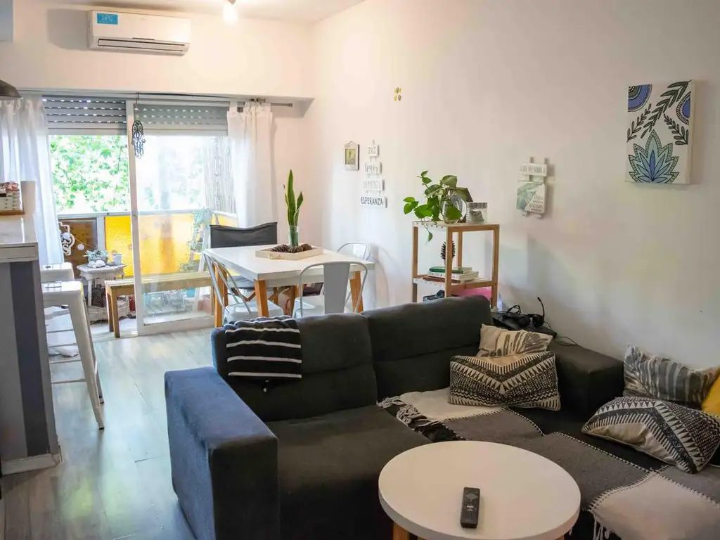 Departamento de 2 ambientes en venta en Olivos