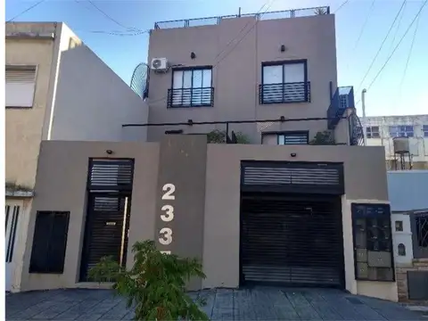 Dúplex casi a ESTRENAR, como casa con 2 Dormitorios, Terraza