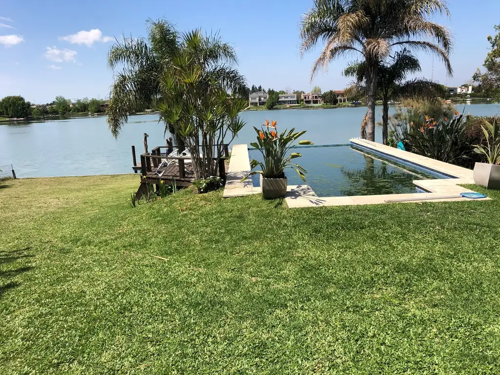 Casa Chalet  en Venta en Santa Barbara, Tigre, G.B.A. Zona Norte