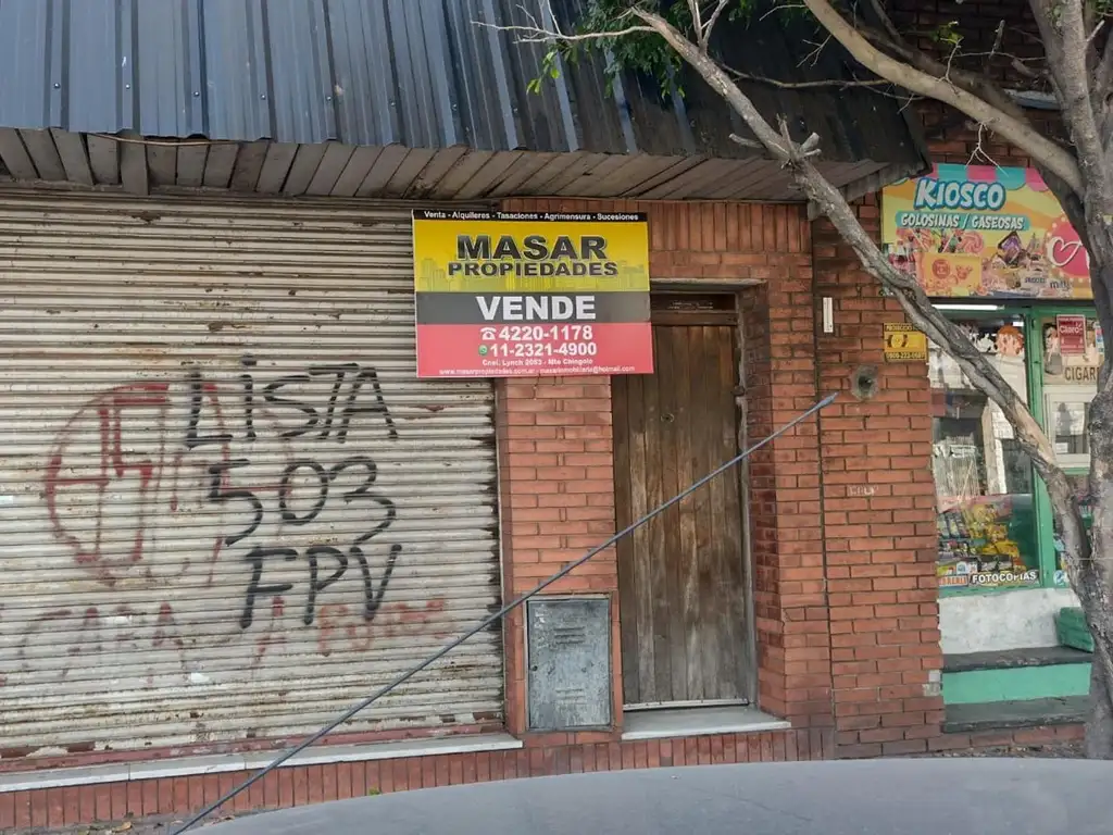 BUEN LOCAL A MTS DE AVDAS RIVADAVIA Y GALICIA