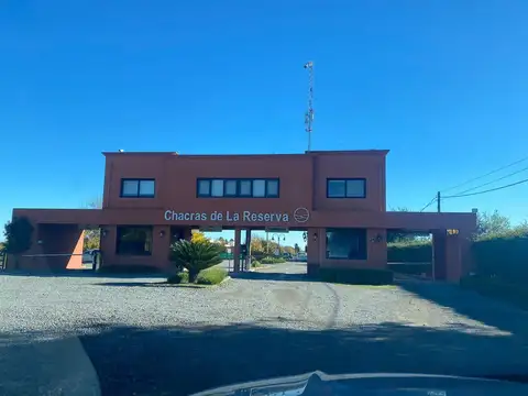 Excelente Terreno en venta y B° Chacras de La reserva