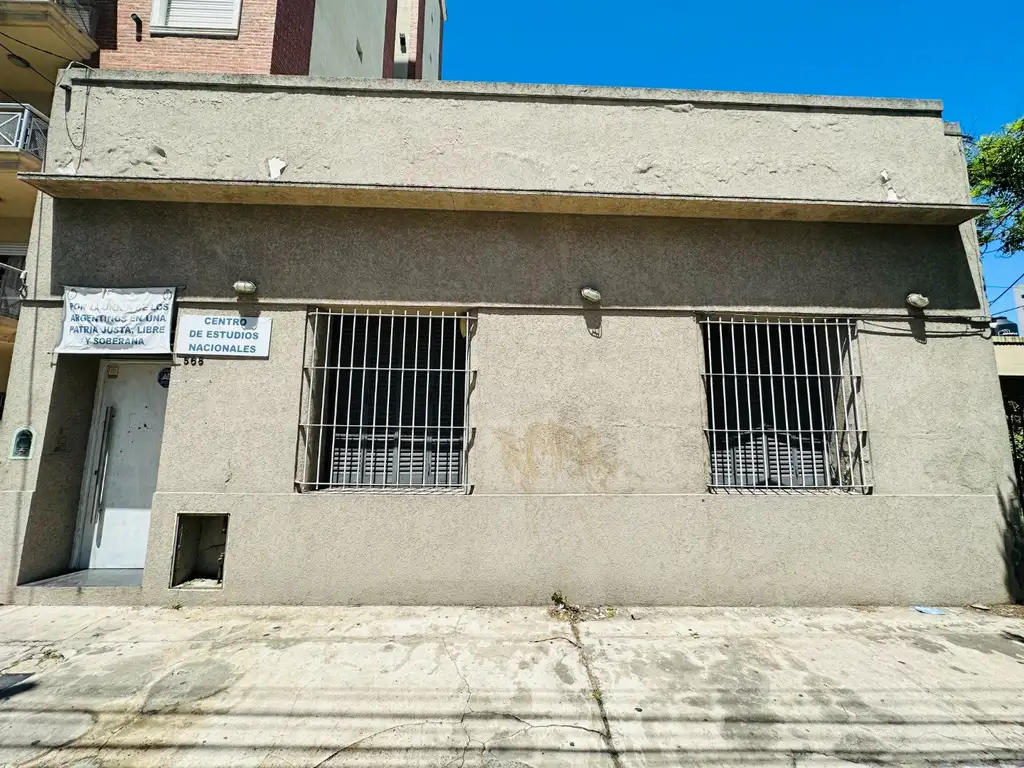 CASA 124mts2. ZONA CENTRICA A 2 CUADRAS AVENIDA RIVADAVIA