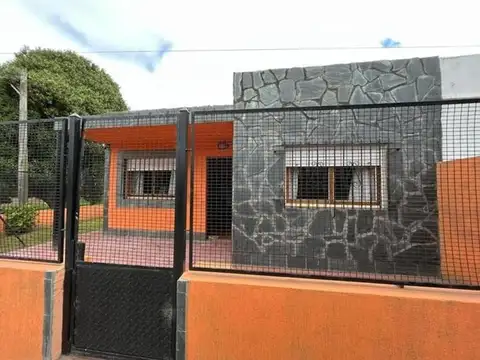 CASA - 3 AMBIENTES - QUEQUÉN, NECOCHEA