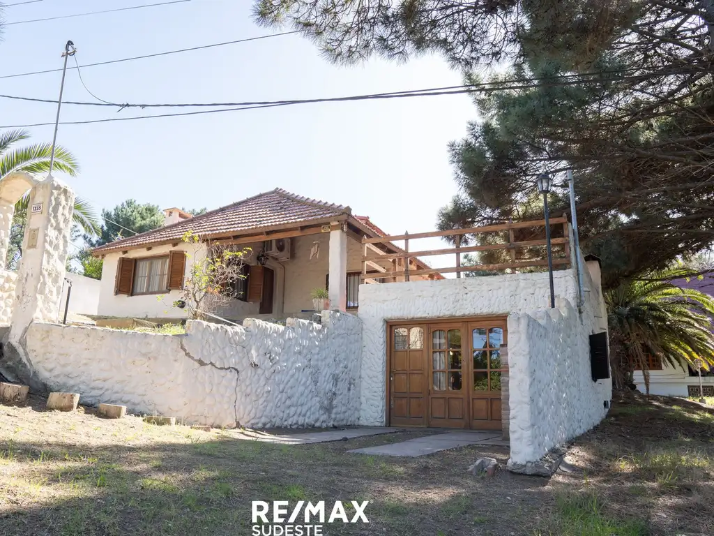 VENTA- CASA CON QUINCHO MAS DEPARTAMENTO-