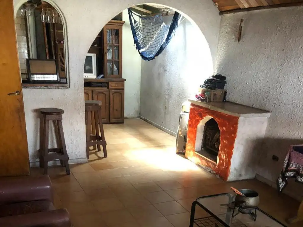 casa en lote propio 4 amb c/depcia, patio,parrilla y cochera