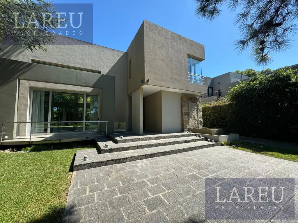 Casa en Venta - Los Horneros